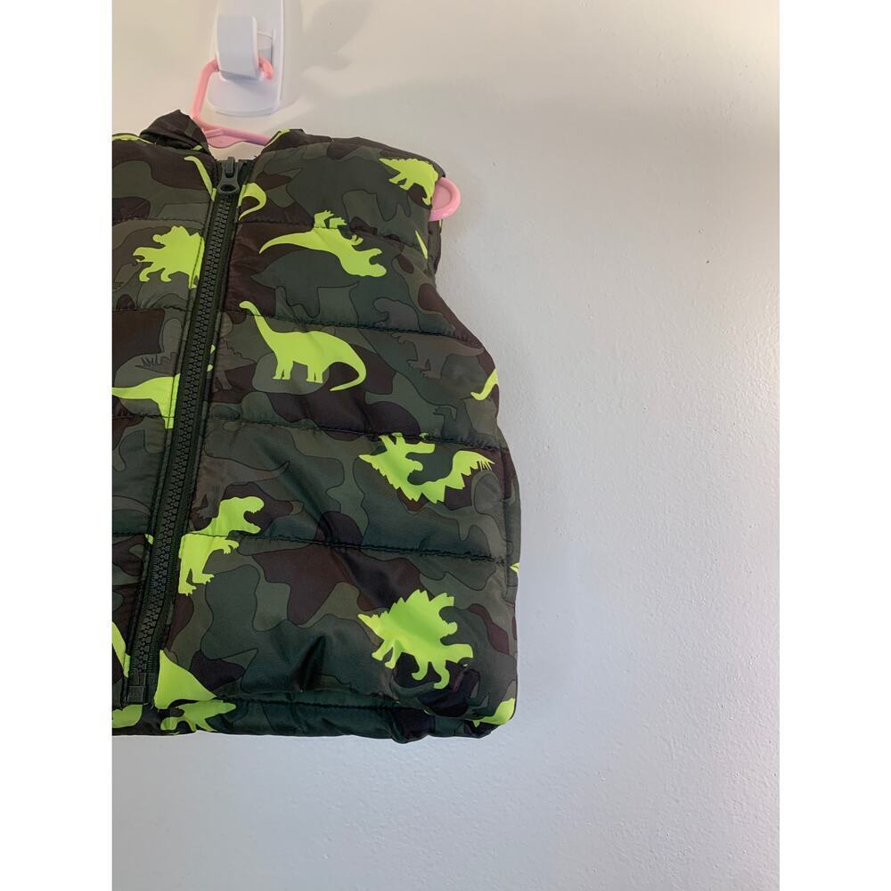 MEMBER’S MARK Boy’s Camo Dinosaur Full Zip Hooded Puffer Vest / Size: 12 Months - Picture 5 of 9